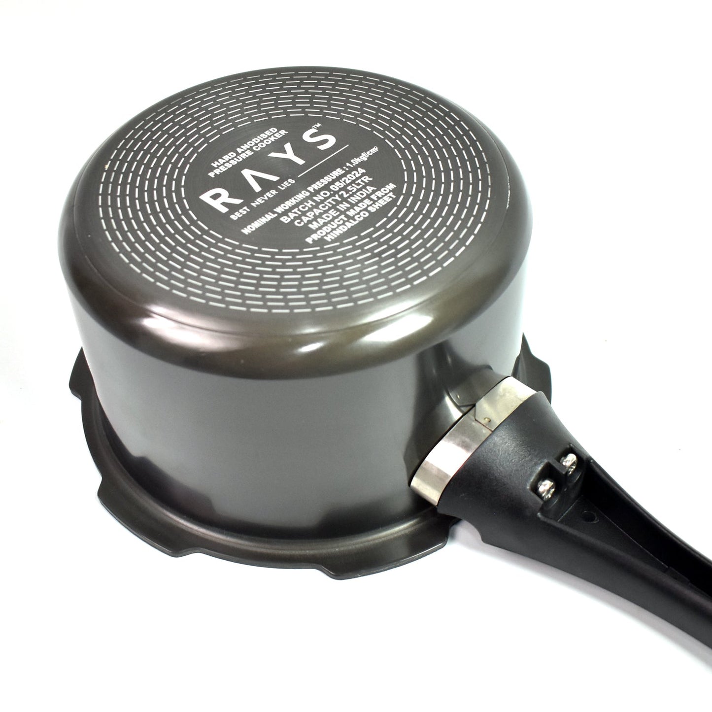 Aluminium Rays Black Beauty Pressure Cookers With Outer Lid (2.5 Litres / 1-Year warranty,  ISI Number :- 2347, BIS Number :- CM/L -7600164310