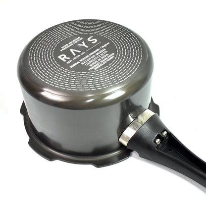 Aluminium Rays Black Beauty Pressure Cookers With Outer Lid (2.5 Litres / 1-Year warranty,  ISI Number :- 2347, BIS Number :- CM/L -7600164310
