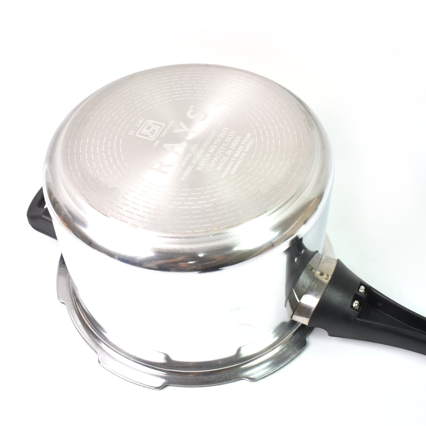 Aluminium Rays Aura Pressure Cookers With Outer Lid (5.5 Litres / 5-Year warranty,  ISI Number :- 2347, BIS Number :- CM/L -7600164310