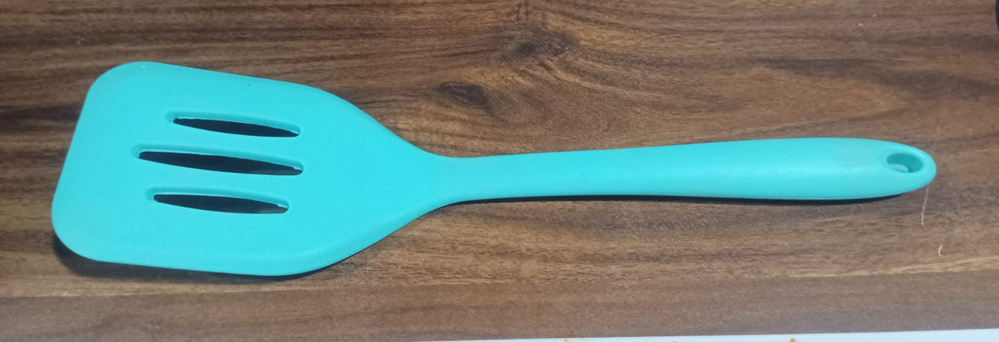 Multipurpose Silicone Spoon – Non-Stick, Heat-Resistant Basting Spoon for Cooking & Baking, Kitchen Utensils (1 Pc)